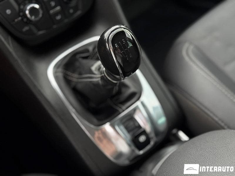 Opel Meriva 2011 — Миниатюра 11