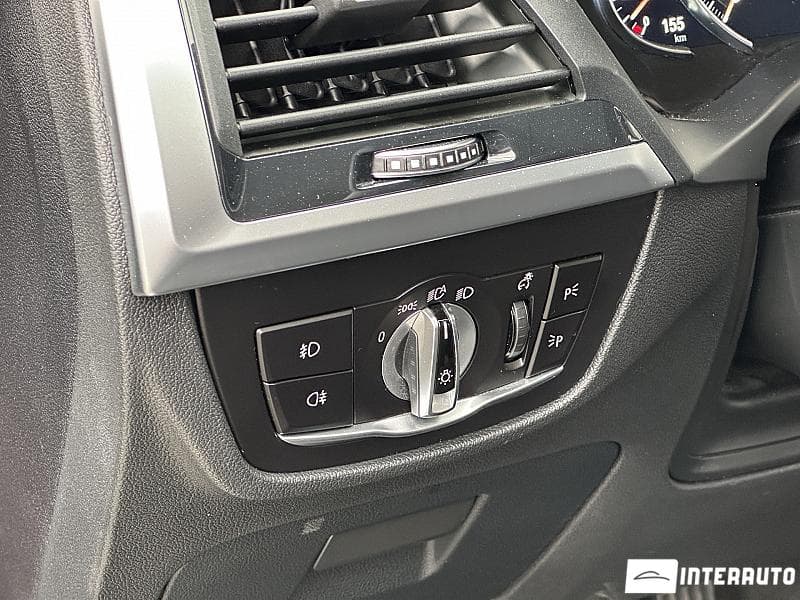 BMW X3 2.0D 2018 — Миниатюра 16