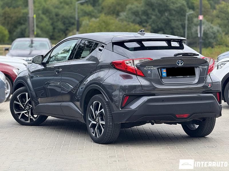 Toyota C-HR 2018 — Миниатюра 4