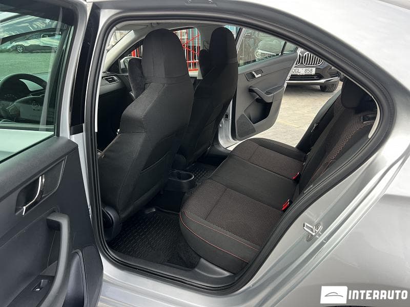 Skoda Rapid 2013 — Миниатюра 8