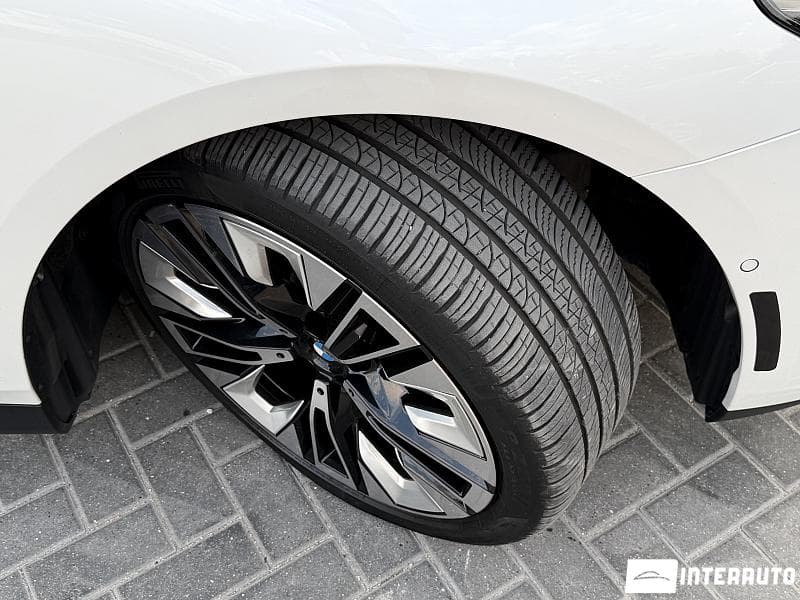 BMW 530 2024 — Миниатюра 20