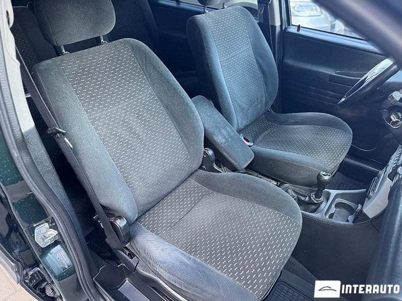 2003 Opel Zafira — Miniatură 14