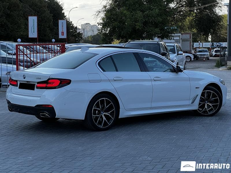 BMW 530e 2022 — Миниатюра 3