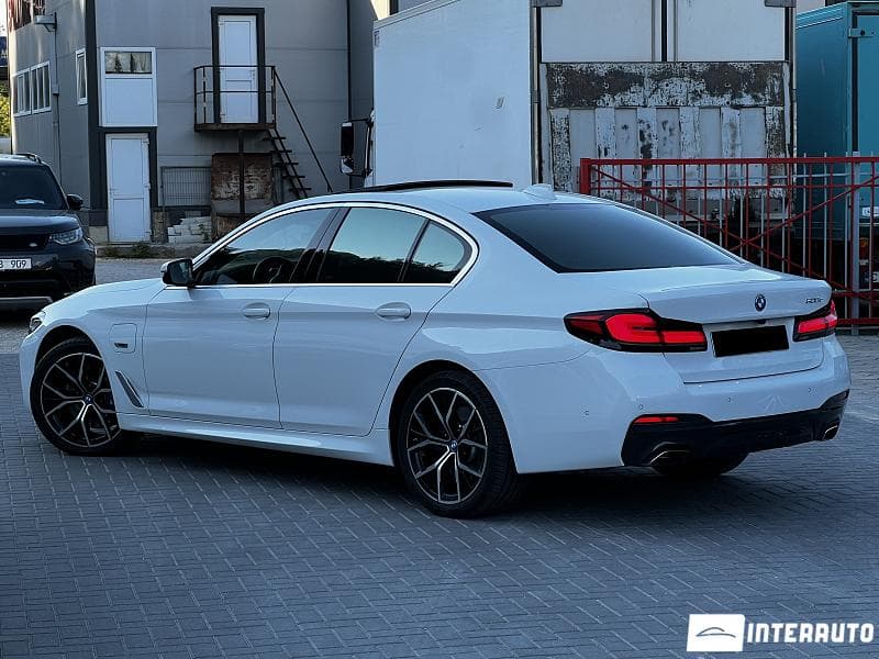 BMW 530e 2022 — Миниатюра 2