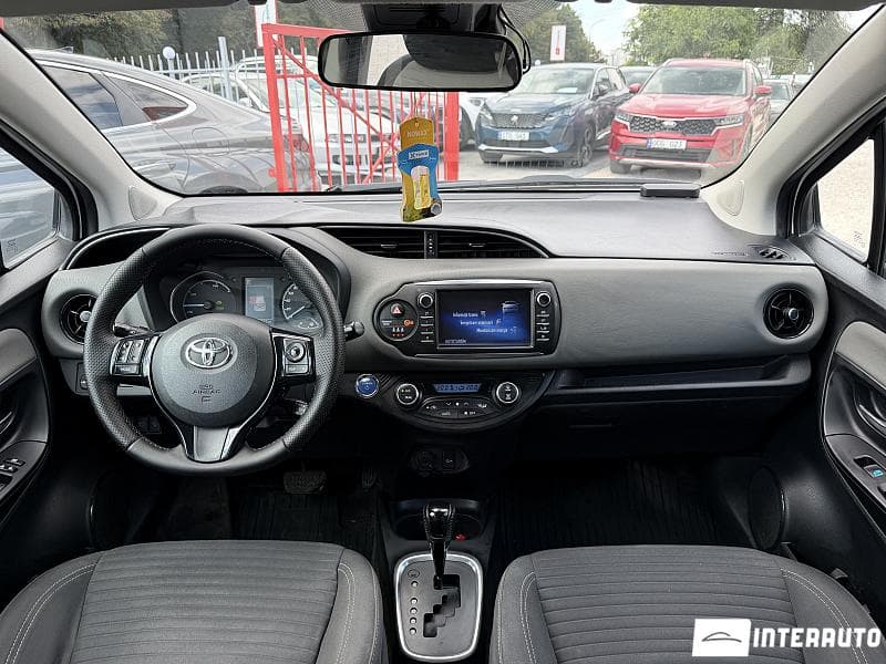 Toyota Yaris 2017 — Миниатюра 8