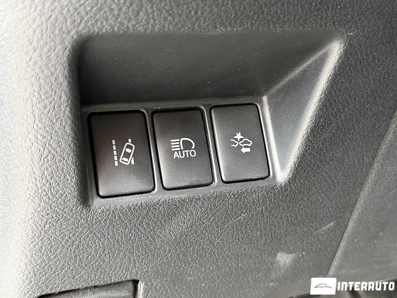 Toyota Yaris 2017 — Миниатюра 9