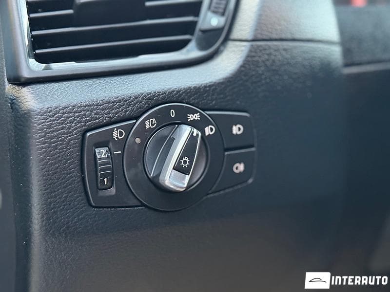 2013 BMW X1 2.0D — Miniatură 16