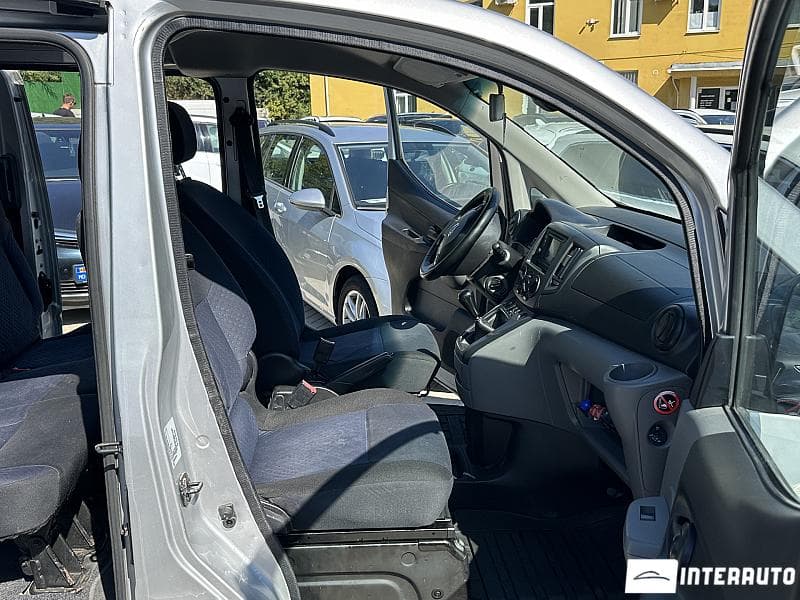Nissan NV200 2011 — Миниатюра 16