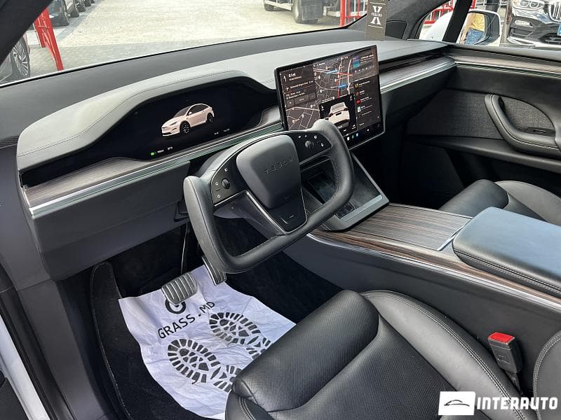 Tesla Model X 2022 — Миниатюра 6