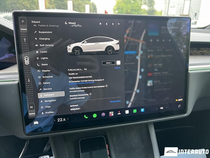 Tesla Model X 2022 — Миниатюра 3