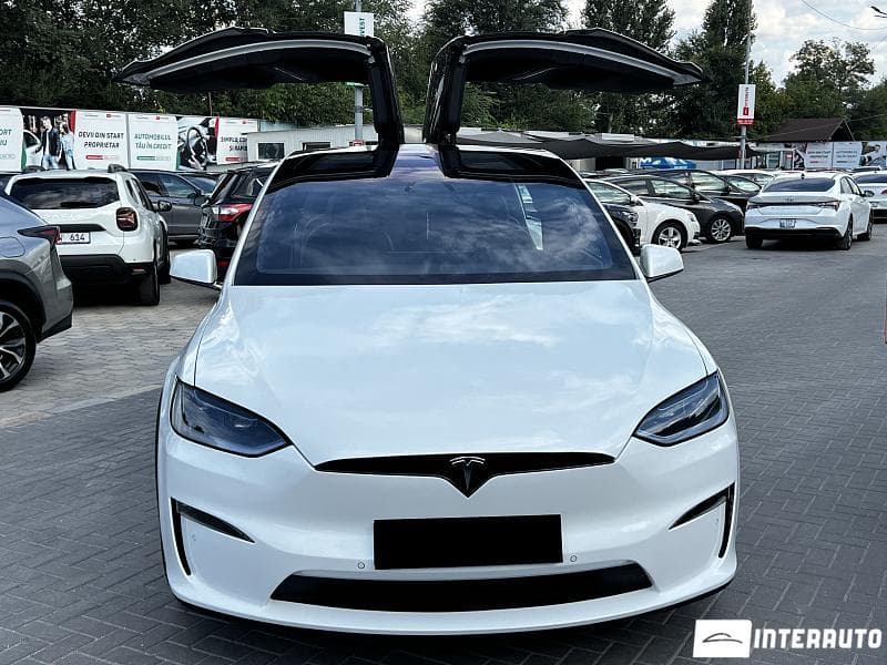 Tesla Model X 2022 — Миниатюра 13