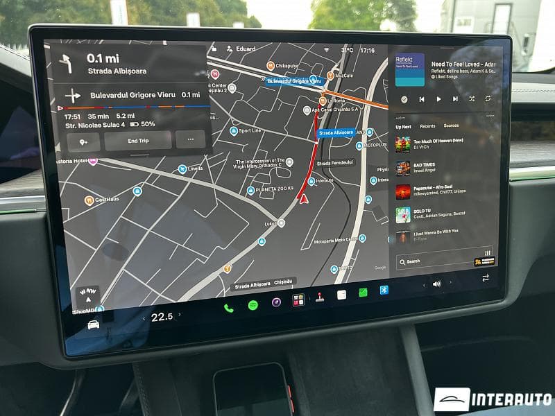 Tesla Model X 2022 — Миниатюра 2