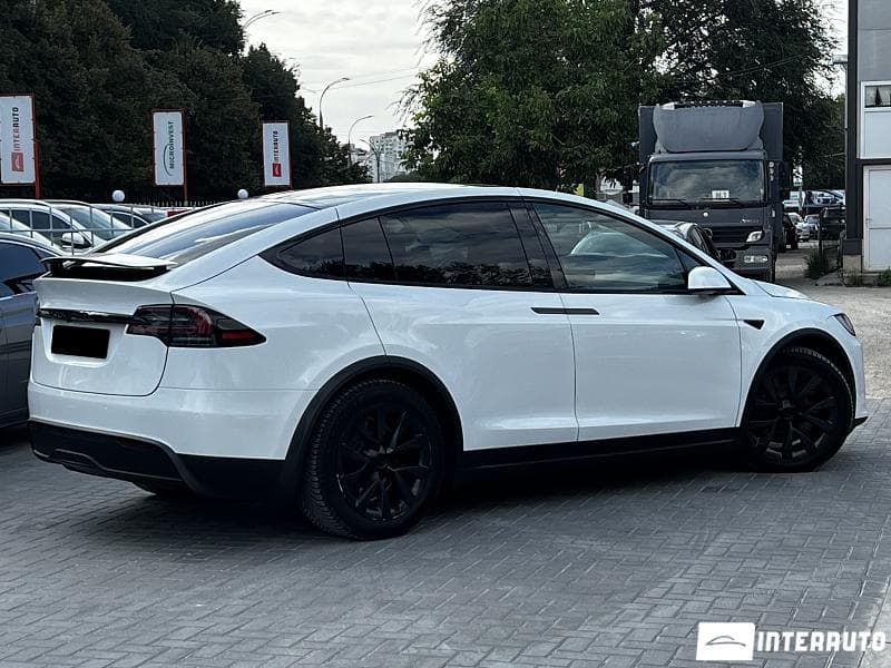 Tesla Model X 2022 — Миниатюра 16
