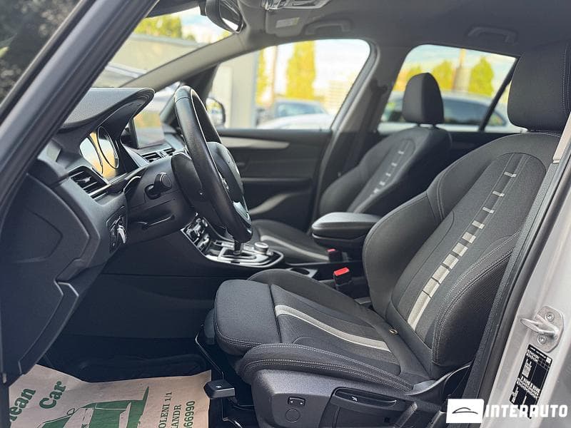 BMW 216d 2021 — Миниатюра 6