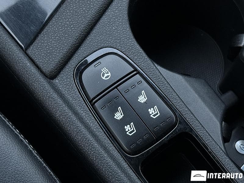 Kia Niro 2016 — Миниатюра 13