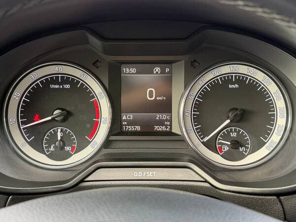 2019 Skoda Octavia — Miniatură 19