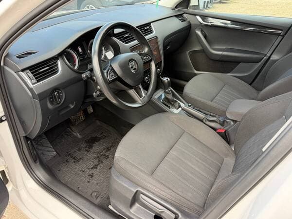 2019 Skoda Octavia — Miniatură 5
