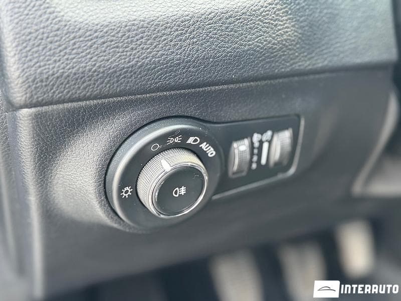 Jeep Compass 2018 — Миниатюра 9