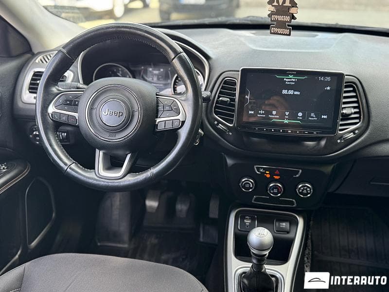 Jeep Compass 2018 — Миниатюра 8