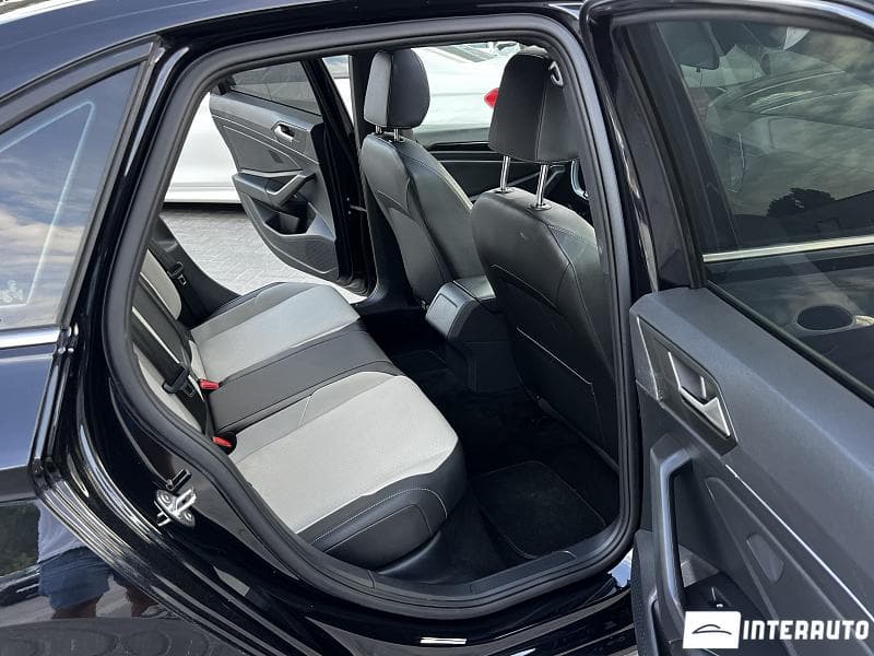 Volkswagen Jetta 2018 — Миниатюра 16
