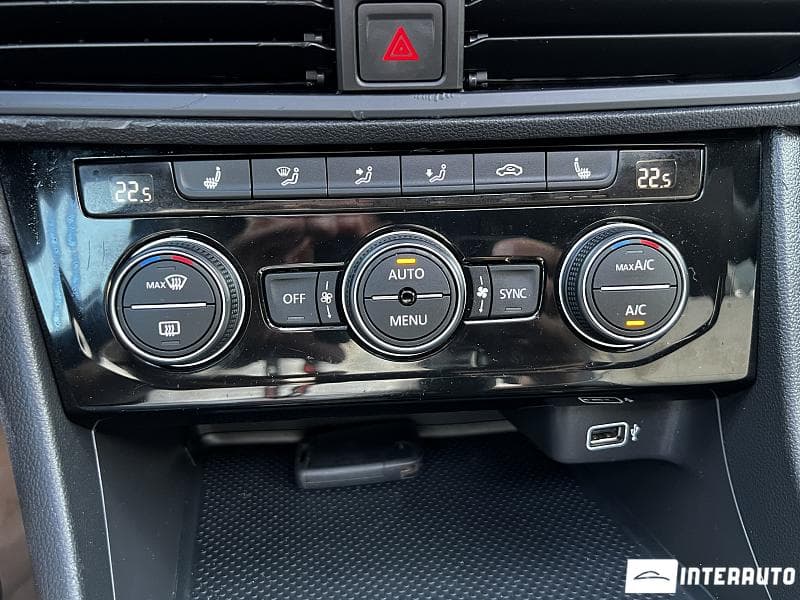 Volkswagen Jetta 2018 — Миниатюра 11