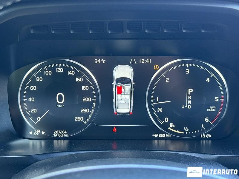 Volvo XC 90 2018 — Миниатюра 8