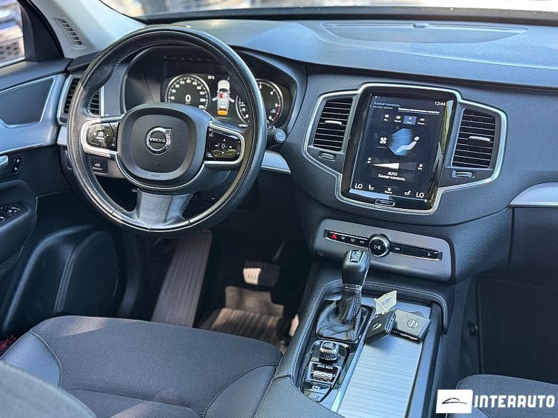 Volvo XC 90 2018 — Миниатюра 7