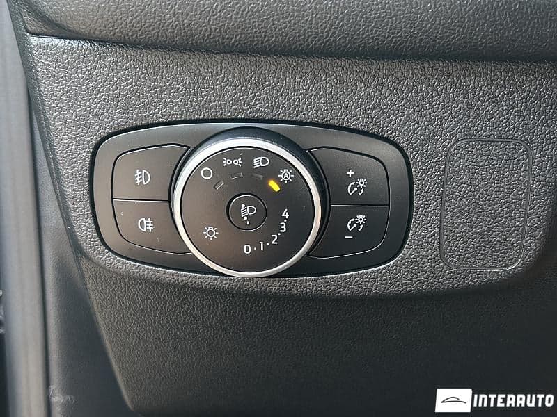 2021 Ford Focus — Miniatură 8