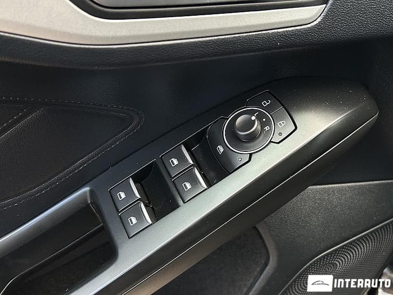 2021 Ford Focus — Miniatură 6