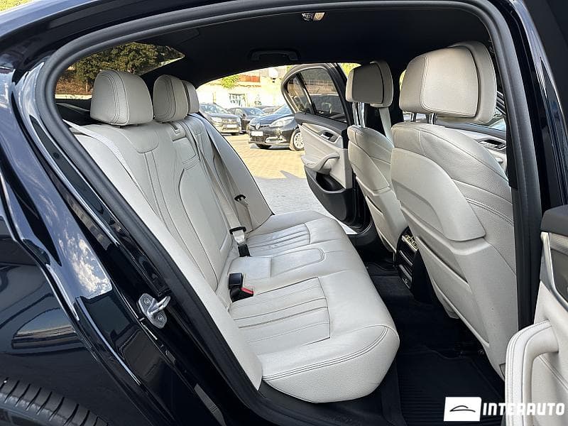 BMW 520 2018 — Миниатюра 13