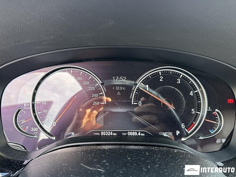 BMW 520 2018 — Миниатюра 8