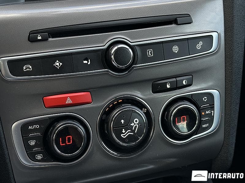 Citroen C4 2015 — Миниатюра 11