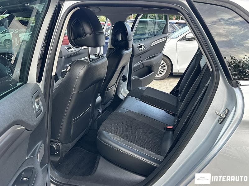 Citroen C4 2015 — Миниатюра 13