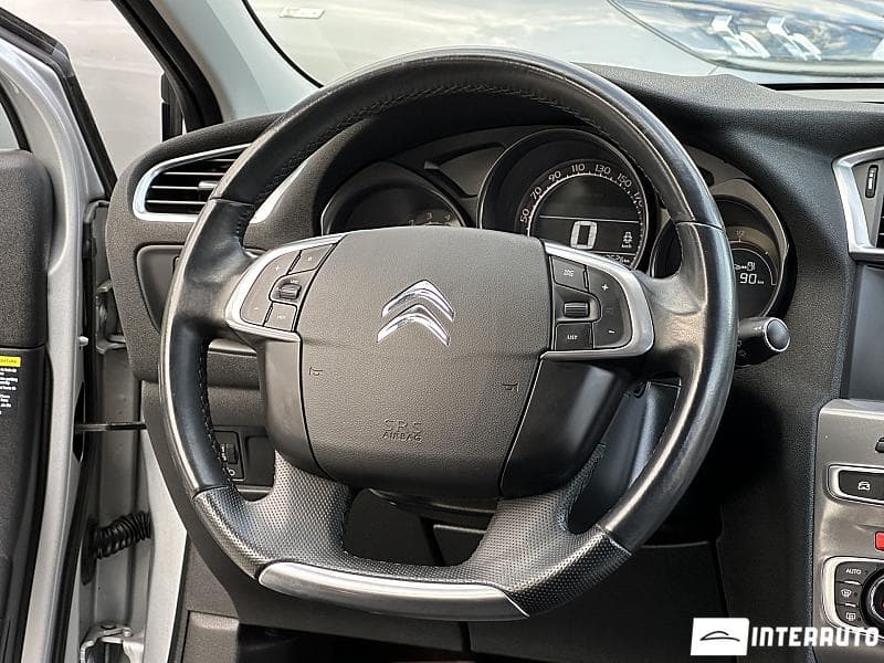 Citroen C4 2015 — Миниатюра 8