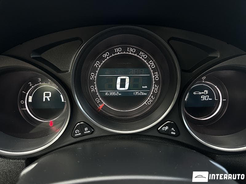 Citroen C4 2015 — Миниатюра 7