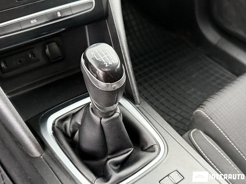 2018 Renault Megane — Miniatură 13