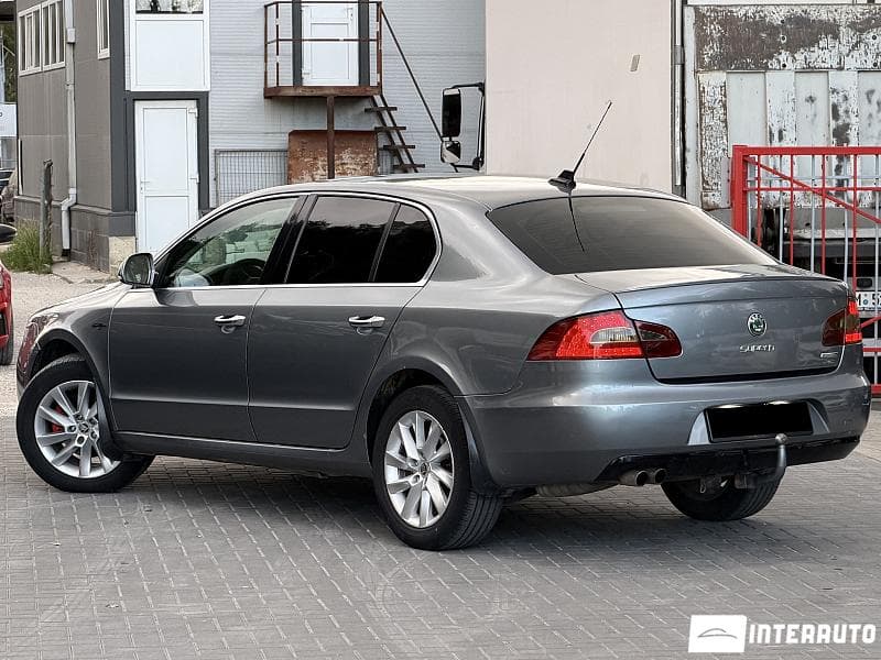 2009 Skoda Superb — Miniatură 2