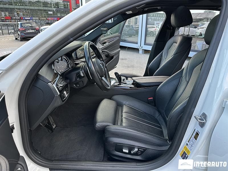 BMW 530e 2018 — Миниатюра 5