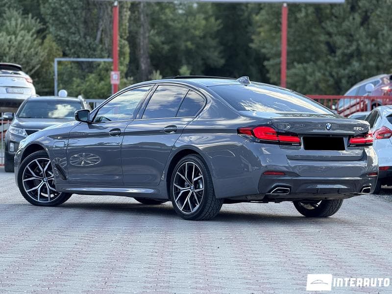 BMW 530e 2021 — Миниатюра 3