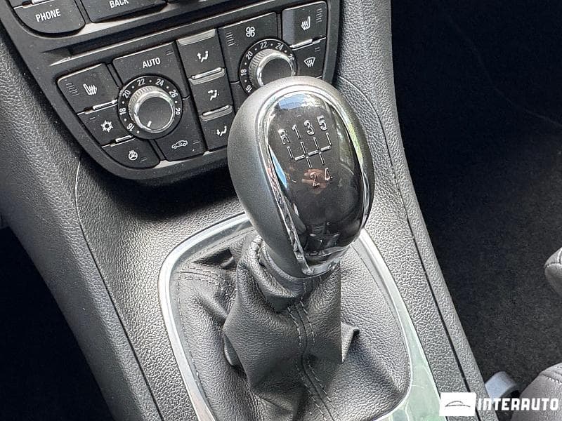Opel Meriva 2016 — Миниатюра 13