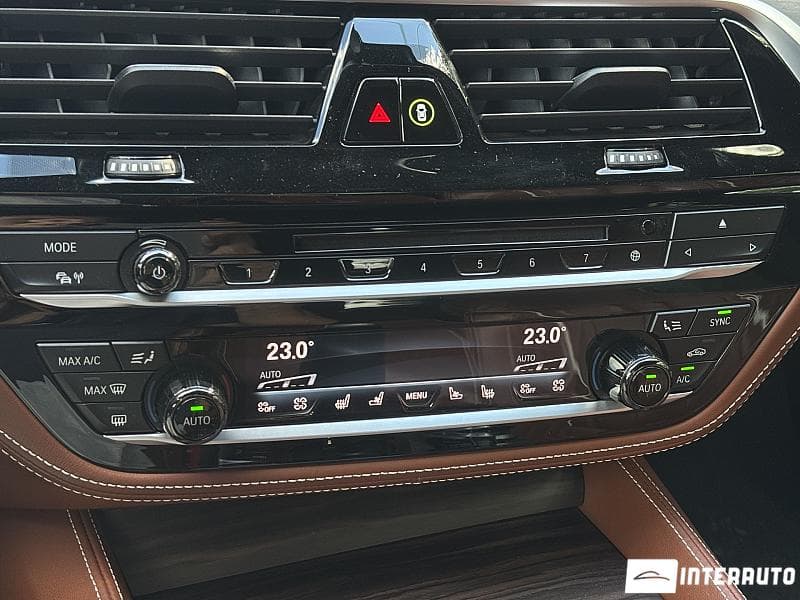 BMW M550d 2018 — Миниатюра 17