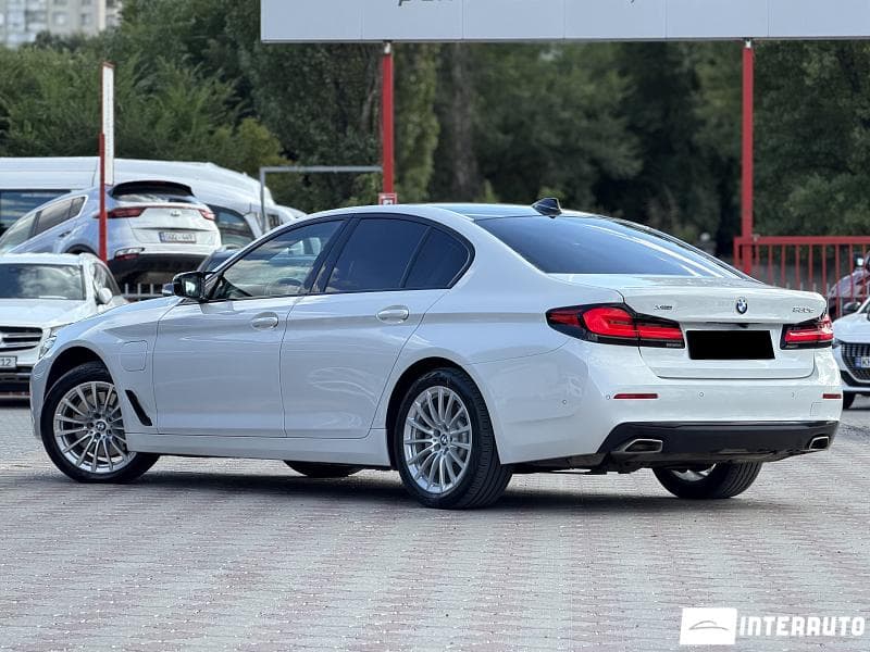 BMW 530e 2020 — Миниатюра 3