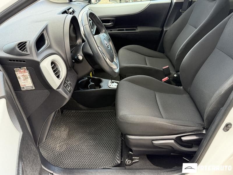 Toyota Yaris 2013 — Миниатюра 5