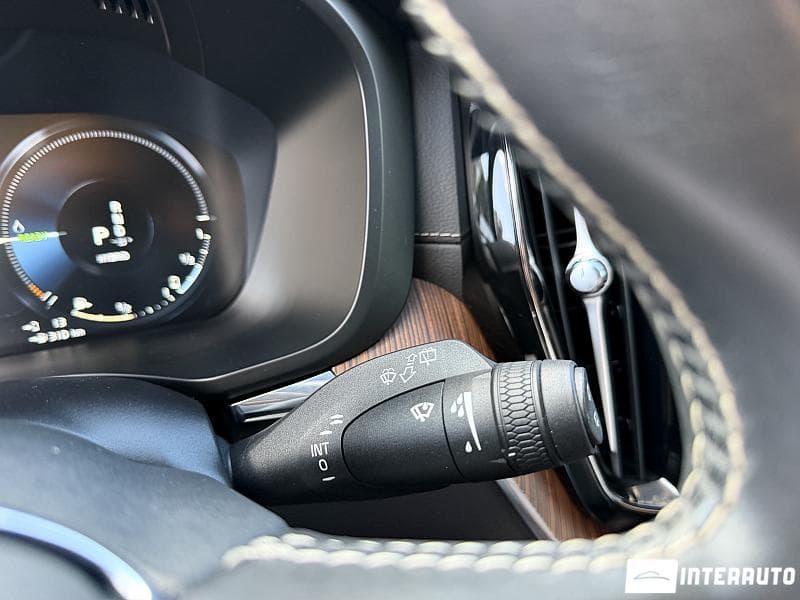 Volvo XC 60 2020 — Миниатюра 20