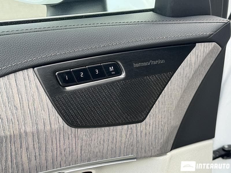 Volvo XC 90 2023 — Миниатюра 9