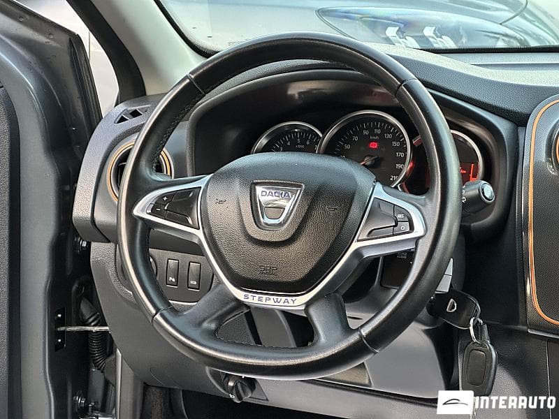 Dacia Sandero Stepway 2017 — Миниатюра 7