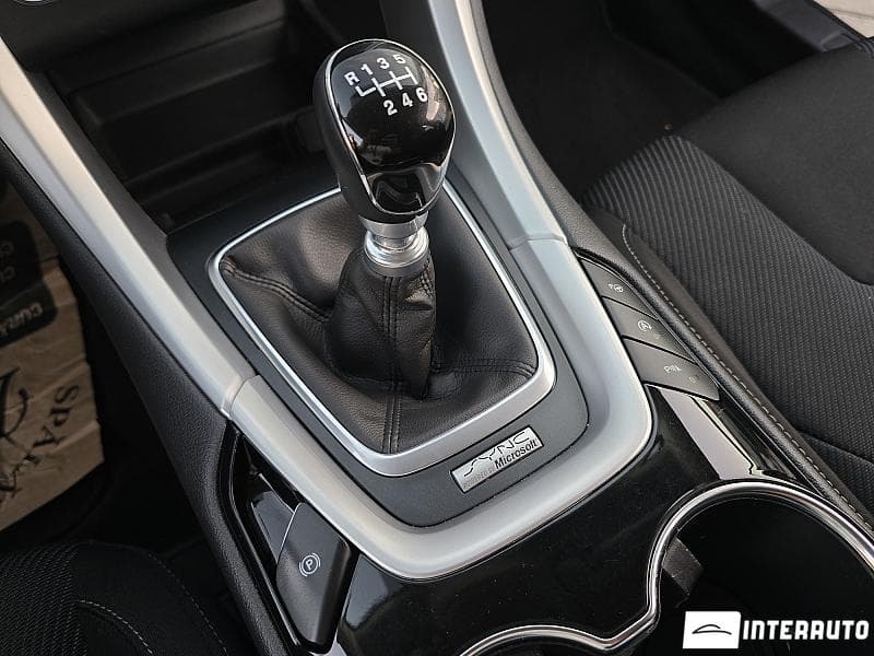 Ford Mondeo 2015 — Миниатюра 11