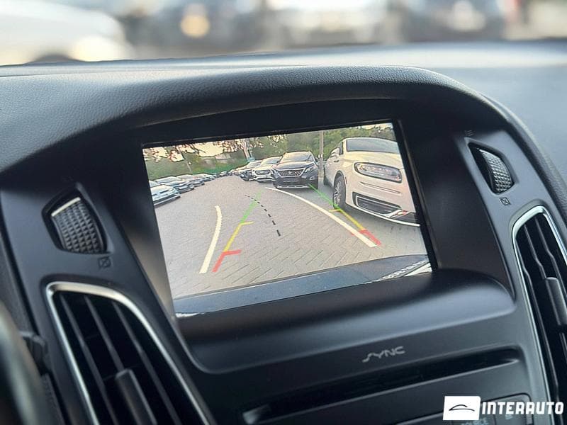 2015 Ford Focus — Miniatură 10