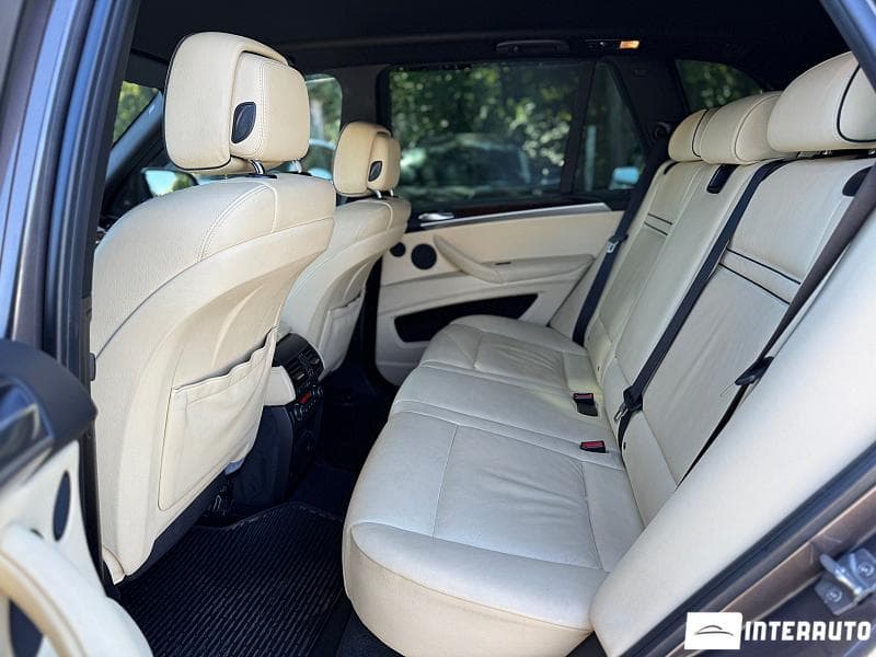 BMW X5 4.0D 2011 — Миниатюра 21