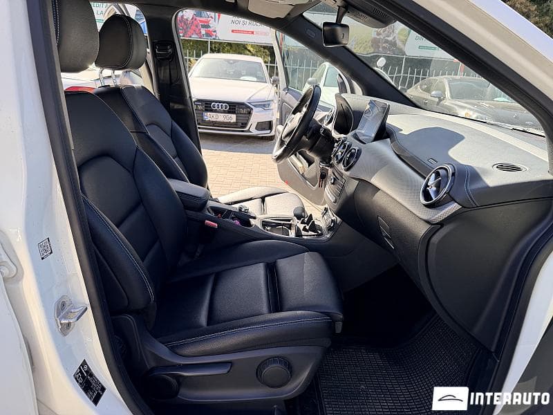 Mercedes B 250E 2018 — Миниатюра 6